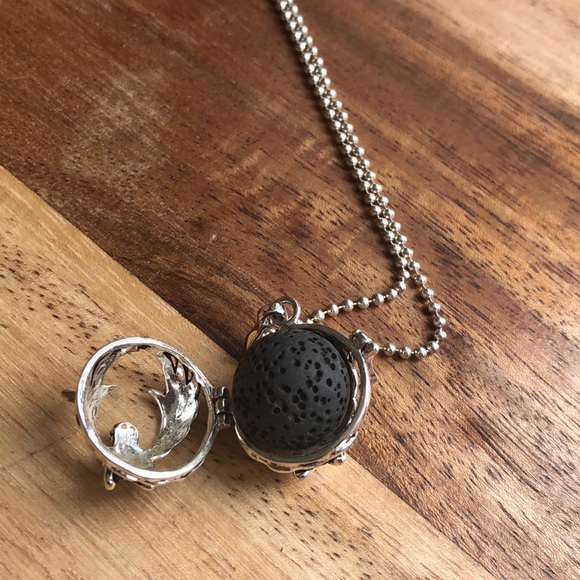 Aroma diffuser necklace - Picture 3 of 6
